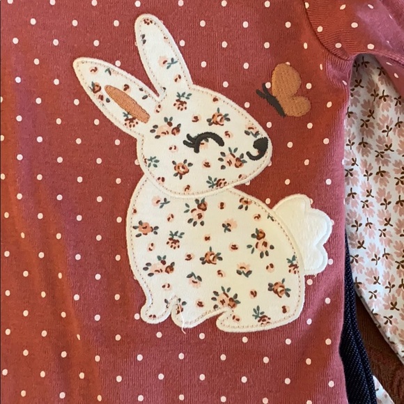 Carter’s Set - Picture 2 of 4